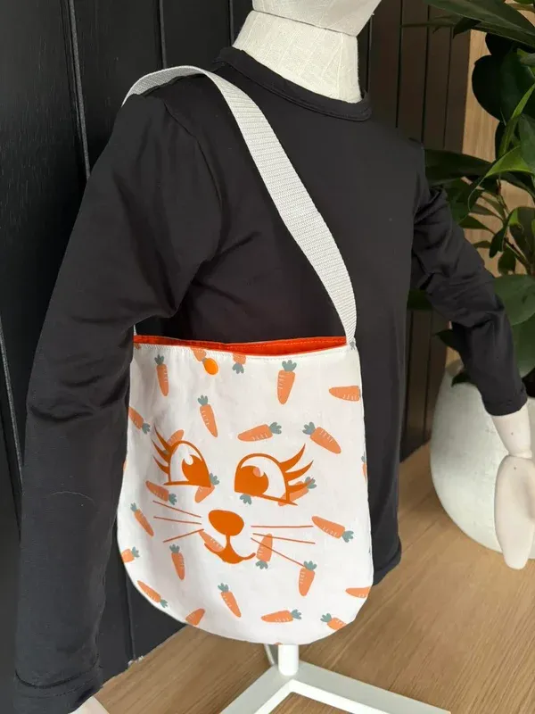 sac-besace-enfant-modele-court-tete-de-lapin